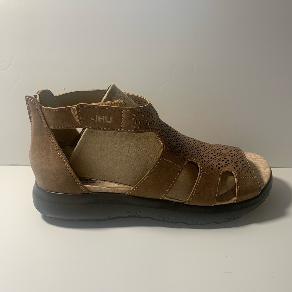 JBU tan sandals